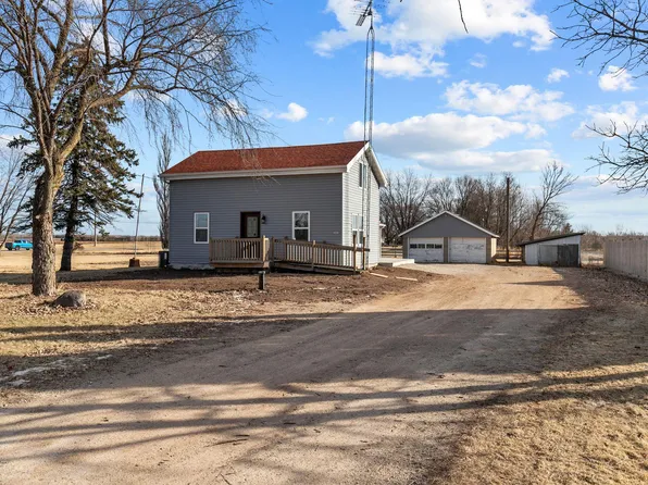 3482 Bradley Rd, Omro, WI 54963