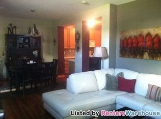 2176 Shamrock Pl, Chaska, MN 55318