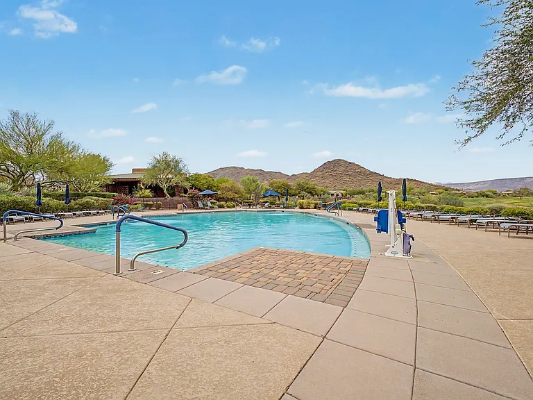 1676 W Morse Dr — Photo 40