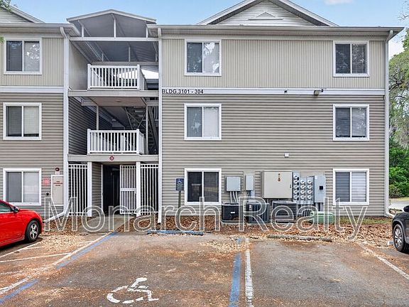 4th image of 4000 SW 23rd St APT 3-302