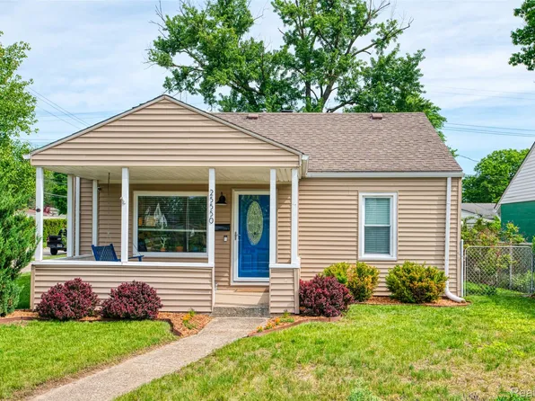 25550 Pennie St, Dearborn Heights, MI 48125