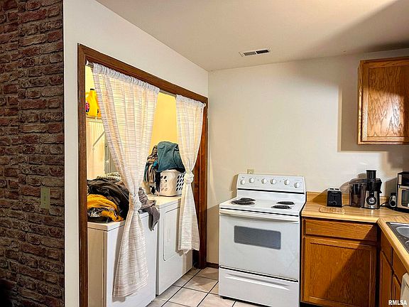 4th image of 514 S Logan Ave #2