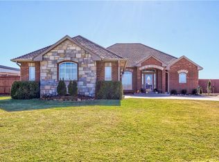 8592 Hudson Ln NE, Piedmont, OK 73078