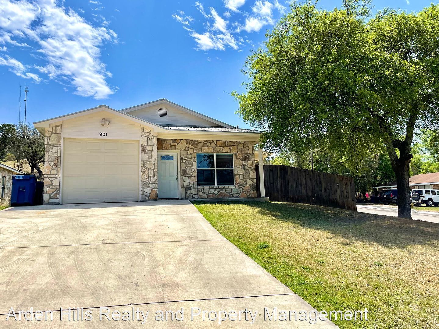 901 Lytle St, Kerrville, TX 78028 Zillow
