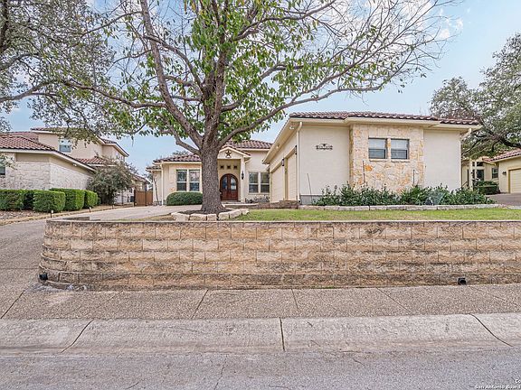 2nd image of 25343 Estancia Cir