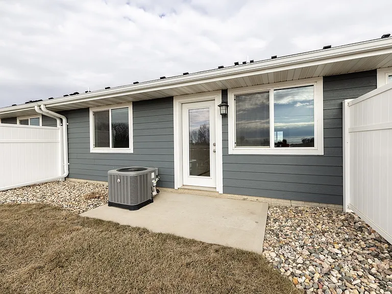 Foxtail Creek Townhomes — Photo 13