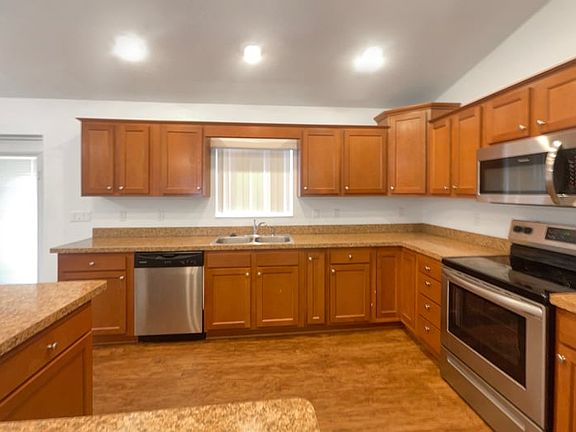2nd image of 8680 SE 162nd St