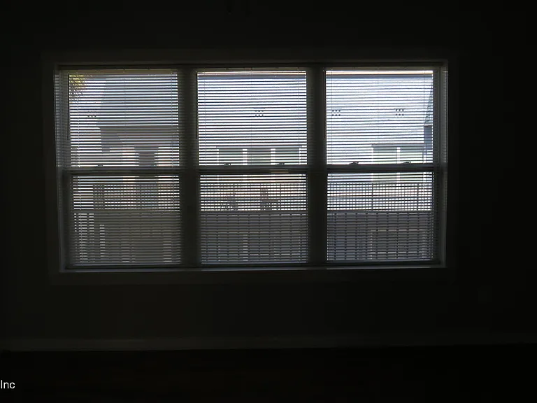 1935 San Marco Blvd #16 — Photo 7