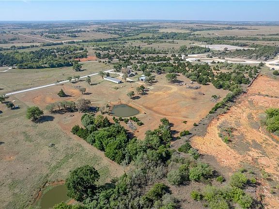 4th image of 1720 County Road 1441