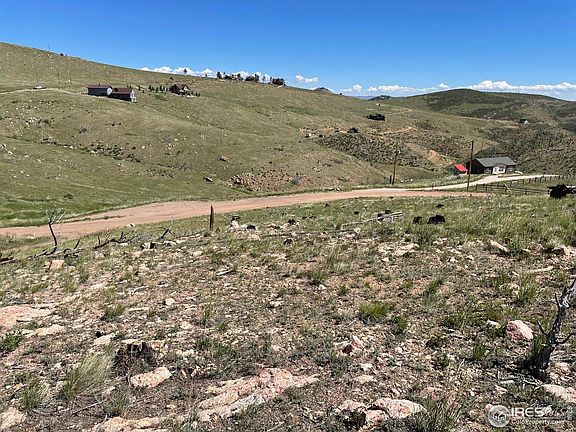 3rd image of 453 Horse Mountain Dr