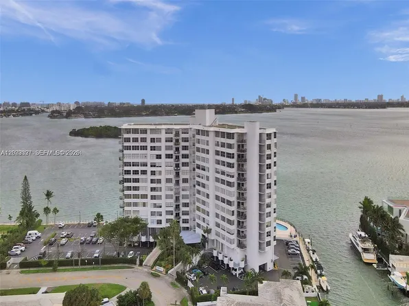 11930 N Bayshore Dr APT 1407, North Miami, FL 33181