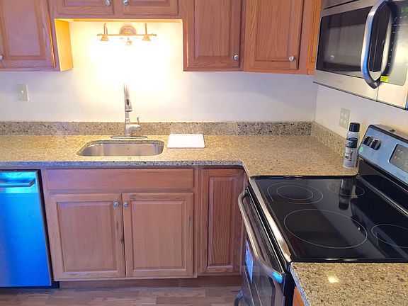 5th image of 28 W Genesee St #2