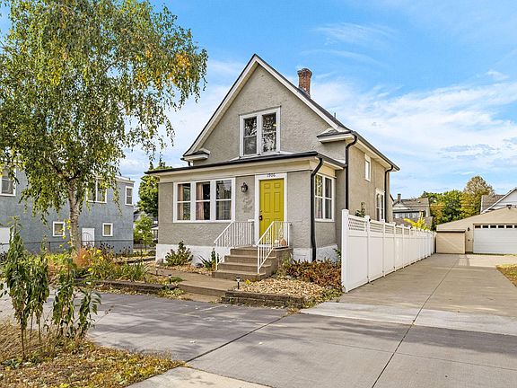 2nd image of 1906 Johnson St NE