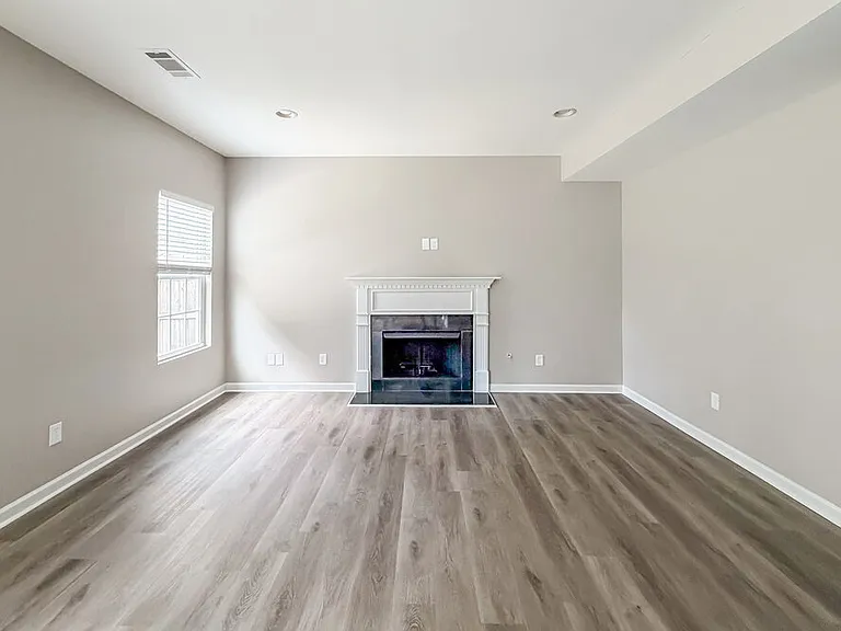 2653 Jordan Ridge Dr — Photo 4
