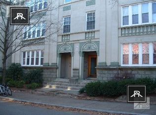 320 Saint Paul St #6, Brookline, MA 02446