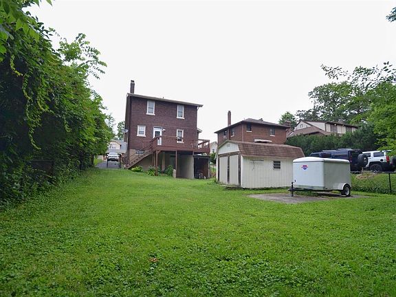 3rd image of 3523 Saint Martins Pl
