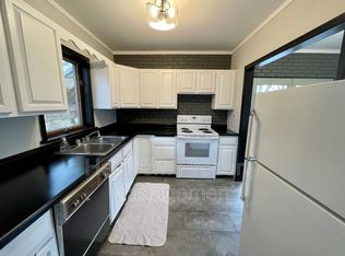 5348 London Rd, Duluth, MN 55804