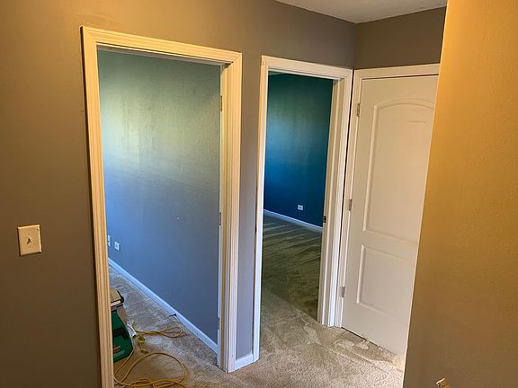 3rd image of 4765 Whitney Dr