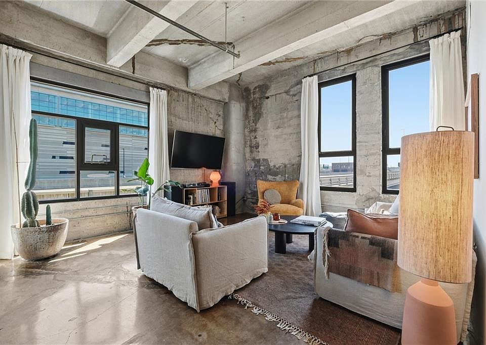 1st image of 360 W Pershing Rd APT 190