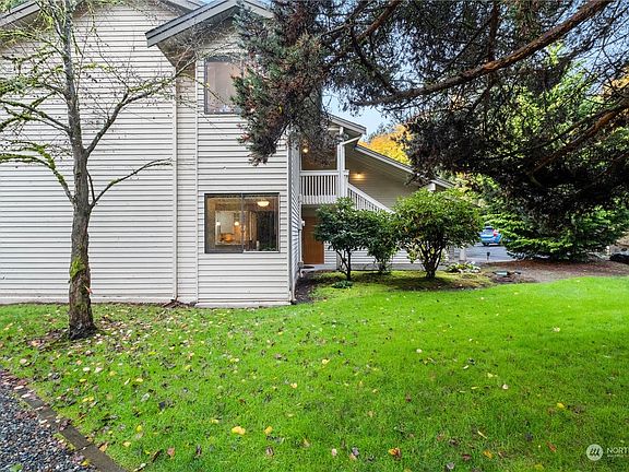 2nd image of 1343 Bellefield Park Lane