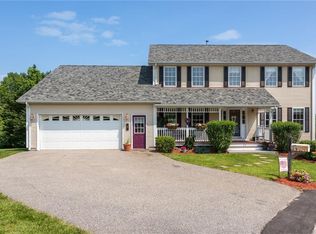 17 Blossom Ct, Cumberland, RI 02864