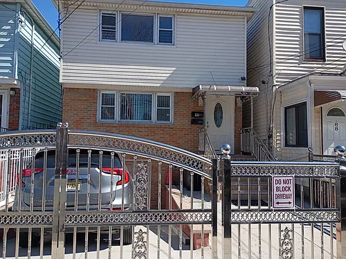 90 Roosevelt Ave #2 Photo 1