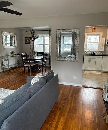 5th image of 146 Charter Cir #146