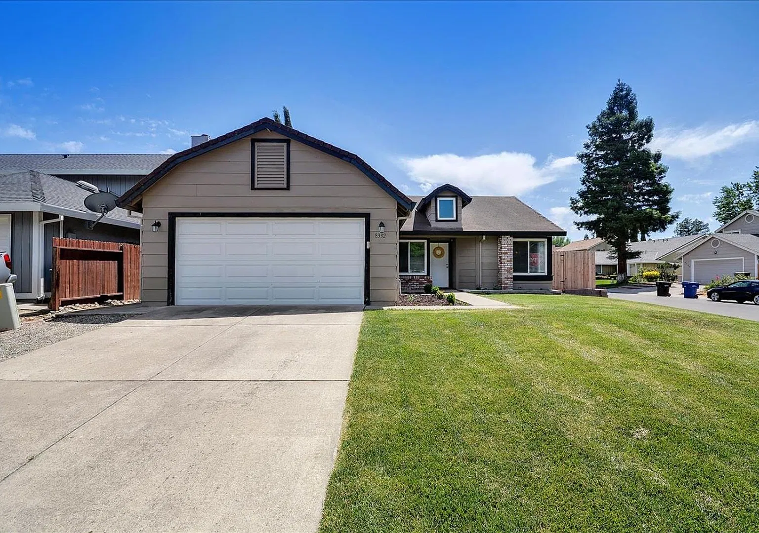 Really Nice 3 Bed with Swimming Pool — Photo 1