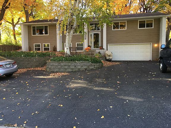 2nd image of 13209 Vivian Dr