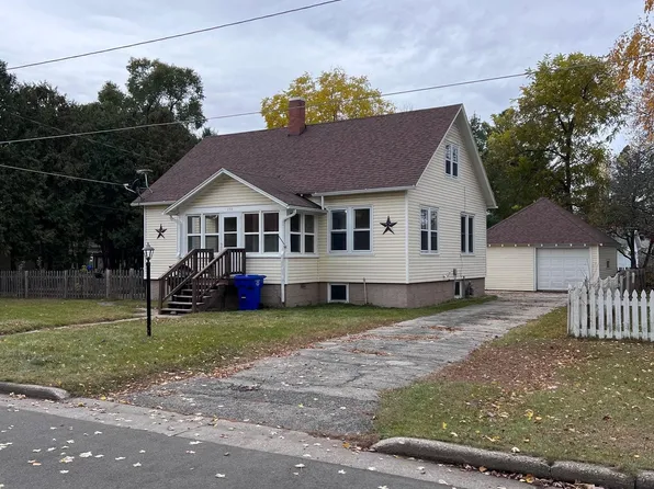 155 N Lake St, Peshtigo, WI 54157