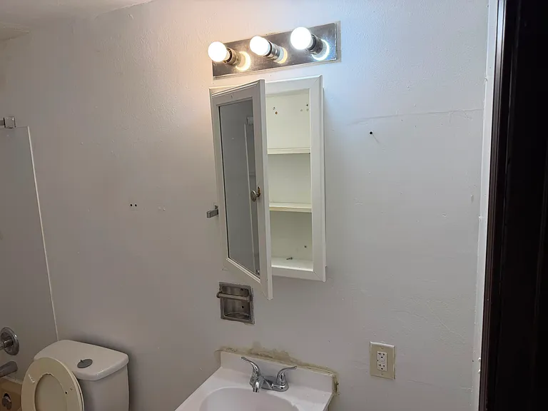 4914 36th Ave #1 — Photo 9