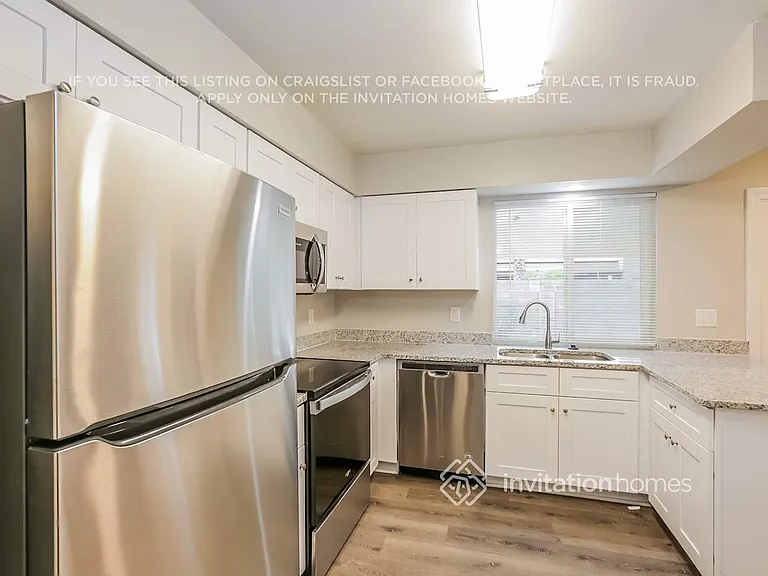 701 N Comanche Dr — Photo 5