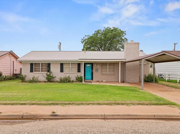 613 N B St, Brownfield, TX 79316