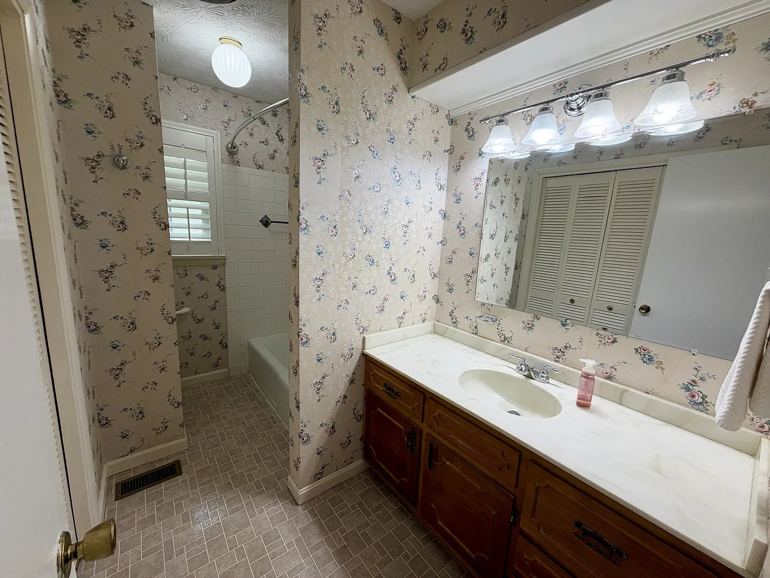 6010 Springfield Road - 1 — Photo 4