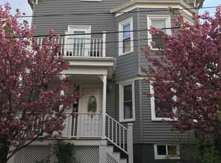 17 Poplar St #2, Providence, RI 02906