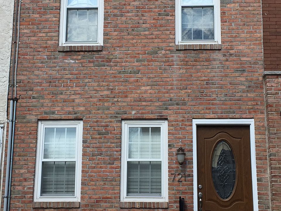 721 Dudley
