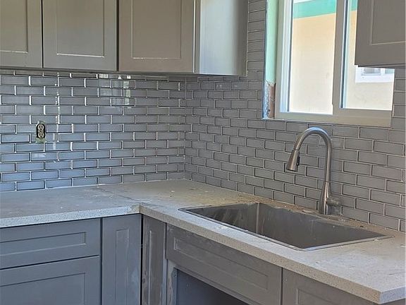 4th image of 25526 Jade Rd