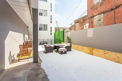 2207 North Broad Street — Photo 2