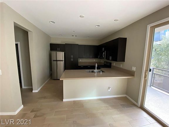 5th image of 11237 Rainbow Peak Ave Unit 203