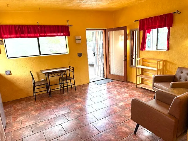 104 Avenue De Las Velasquez — Photo 8