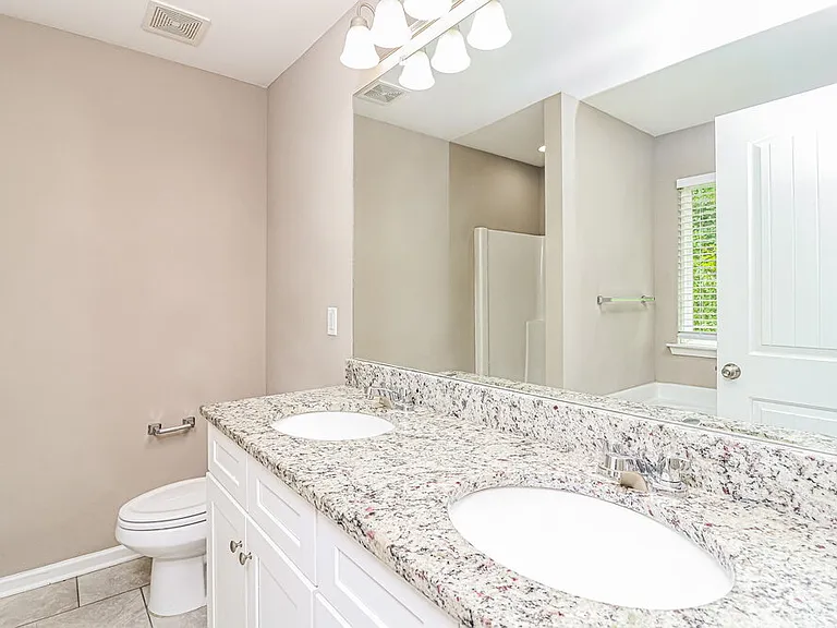 542 Fieldcrest Dr — Photo 15