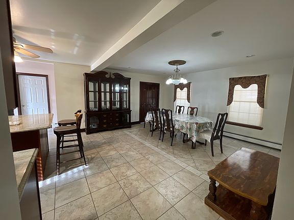 3rd image of 67 Brittle Ln