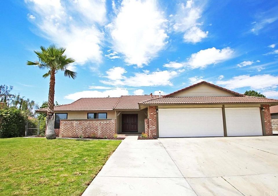 1st image of 16054 Aliso Dr