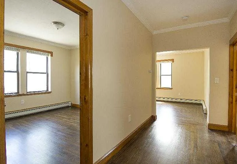 Walnut Ave — Photo 9