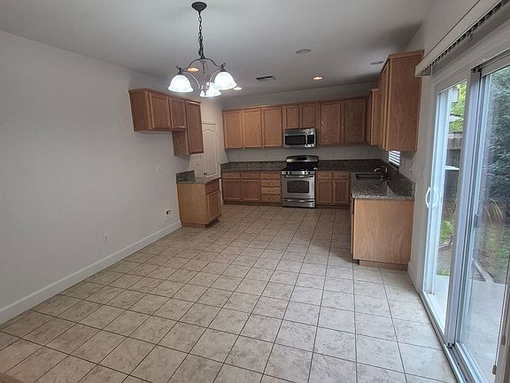 4th image of 4248 Malta Island St