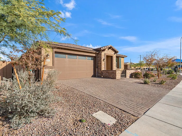 10904 W Harrison St — Photo 33
