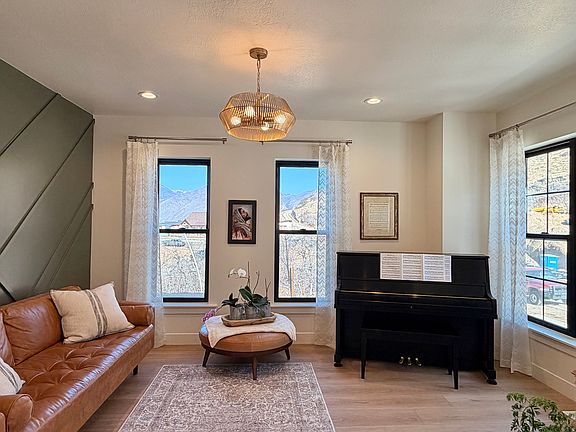 5th image of 3626 S Riverstone Rd