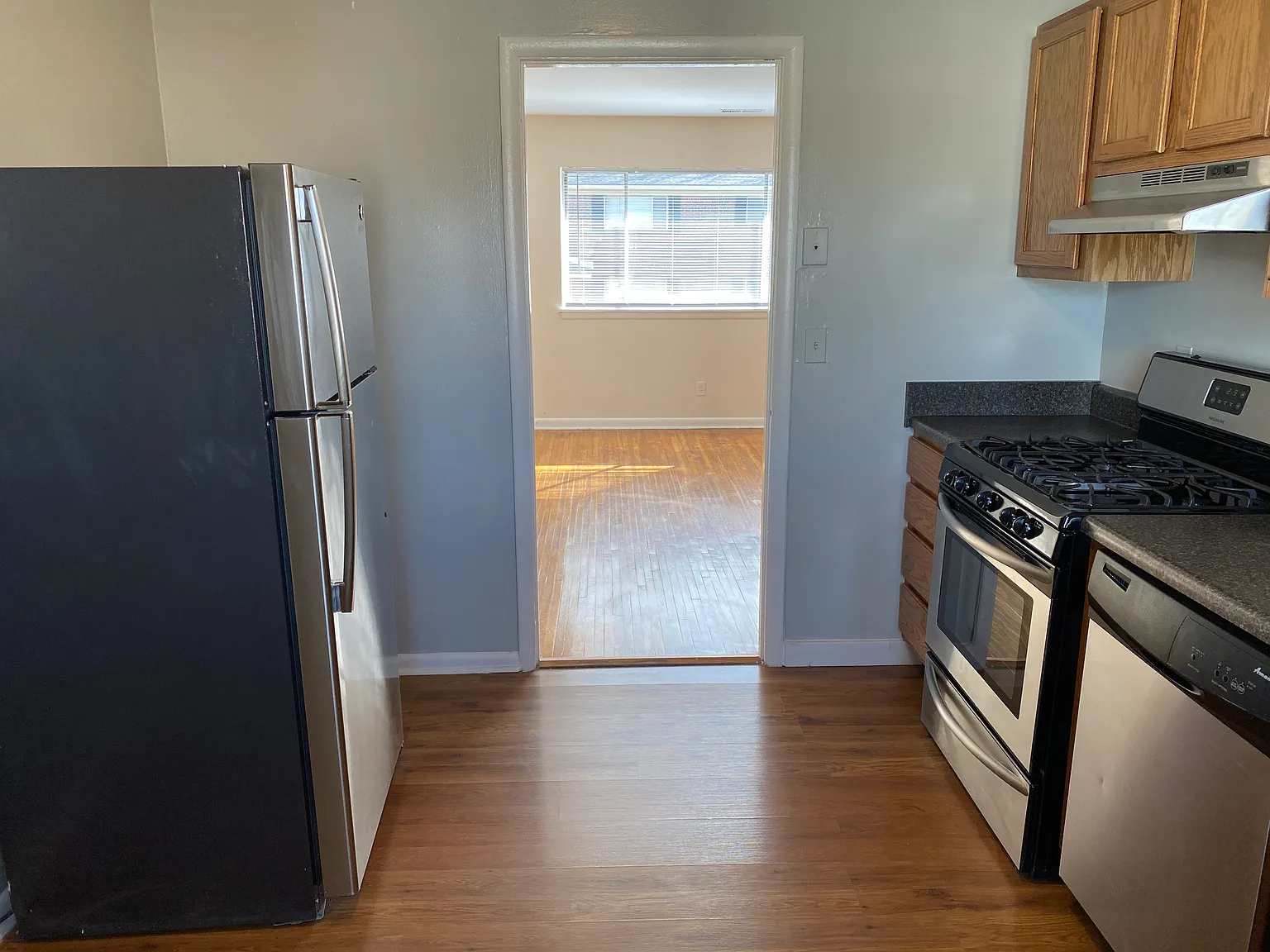 2 bed, 800 sqft, $1,075 — Photo 4