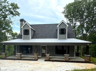 575 Whispering Dale Dr, Clarkesville, GA 30523