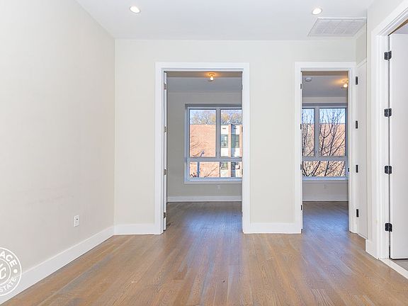 4th image of 492 Gates Ave #8J